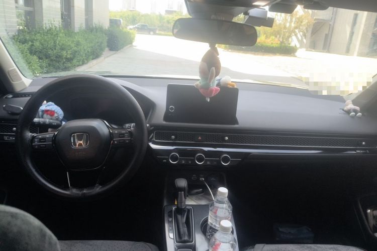 Used Honda Civic 2022 240TURBO CVT Dynamic Edition Interior 2