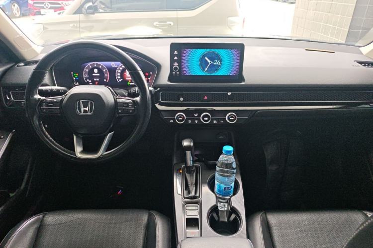 Used Honda Civic 2022 240TURBO CVT Dynamic Control Version Interior 2