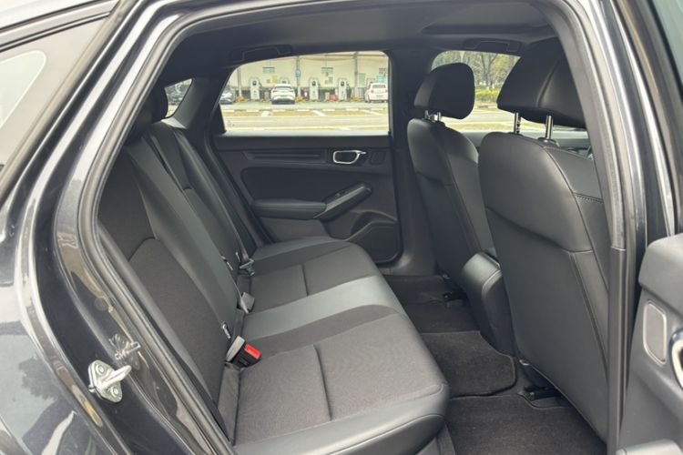 Used Honda Civic 2022 240TURBO CVT Dynamic Edition Interior 6