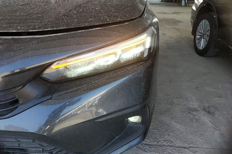 Used Honda Civic 2022 240TURBO CVT Dynamic Edition Left Front Headlight