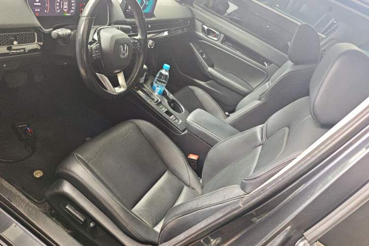 Used Honda Civic 2022 240TURBO CVT Dynamic Control Version Left Front Seat