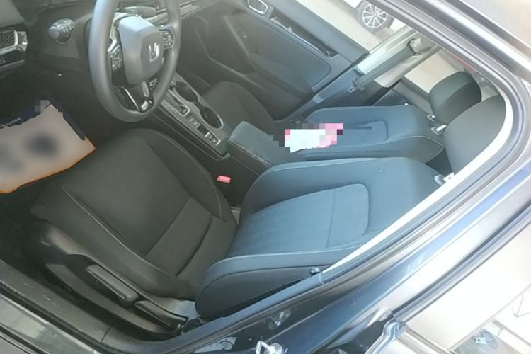 Used Honda Civic 2022 240TURBO CVT Dynamic Edition Left Front Seat