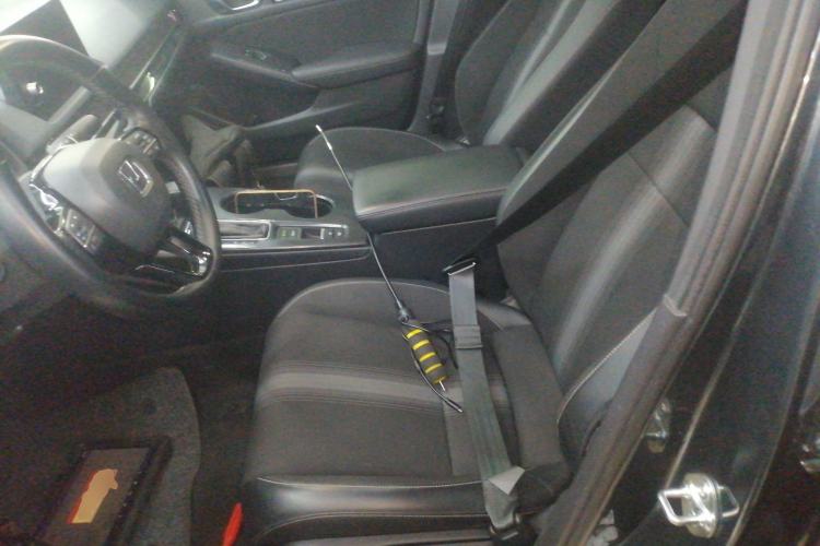 Used Honda Civic 2022 240TURBO CVT Dynamic Edition Left Front Seat