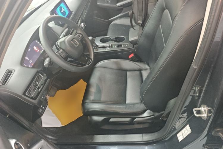 Used Honda Civic 2022 240TURBO CVT Dynamic Edition Left Front Seat