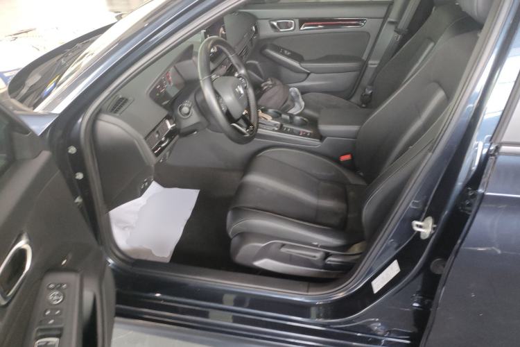 Used Honda Civic 2022 240TURBO CVT Dynamic Edition Left Front Seat