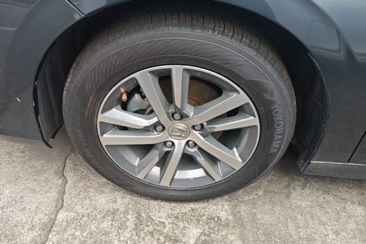 Used Honda Civic 2022 240TURBO CVT Dynamic Edition Left Front Wheel Hub
