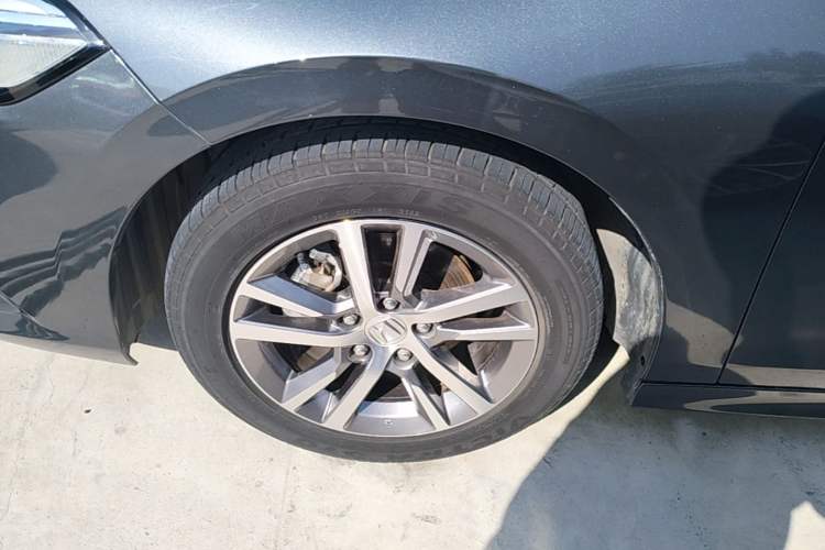 Used Honda Civic 2022 240TURBO CVT Dynamic Edition Left Front Wheel Hub