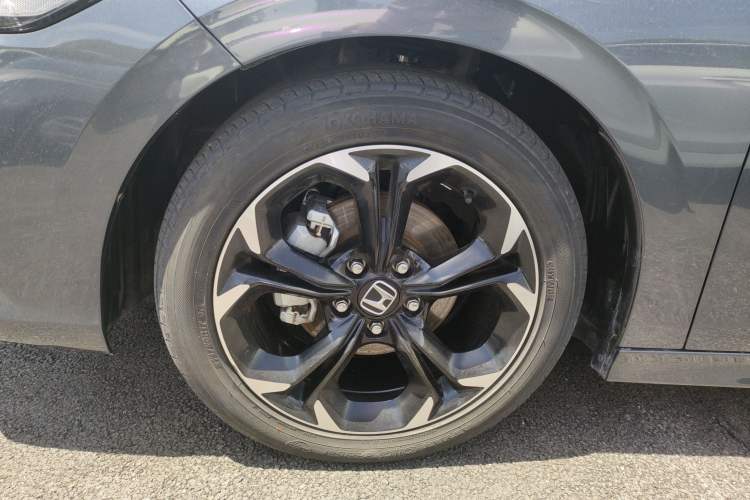 Used Honda Civic 2022 240TURBO CVT Dynamic Edition Left Front Wheel Hub