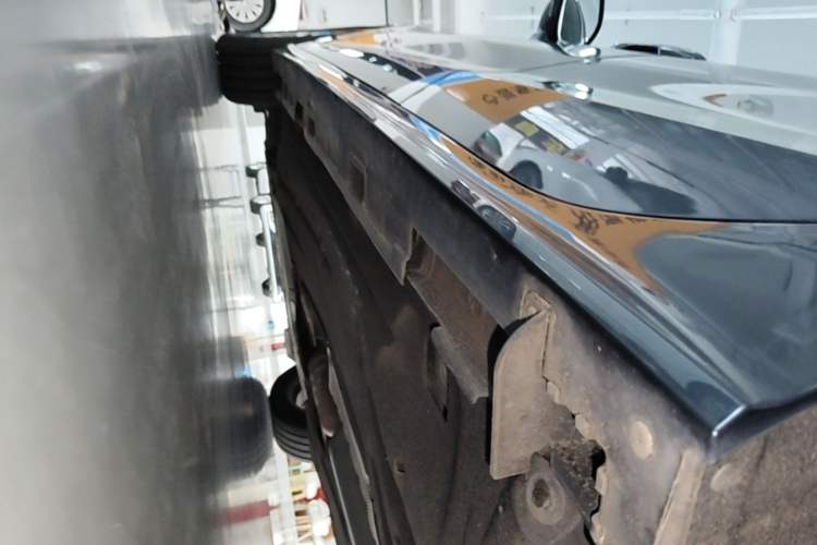 Used Honda Civic 2022 240TURBO CVT Dynamic Edition Left Side Sill