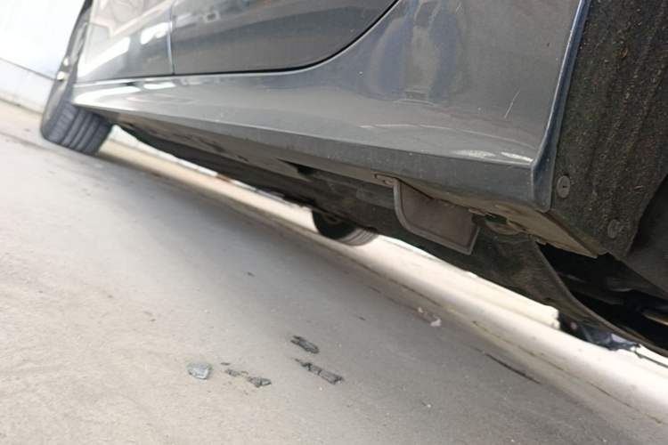 Used Honda Civic 2022 240TURBO CVT Dynamic Edition Left Side Sill
