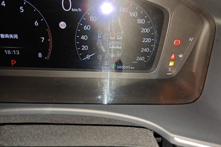 Used Honda Civic 2022 240TURBO CVT Dynamic Control Version Odometer Close Up