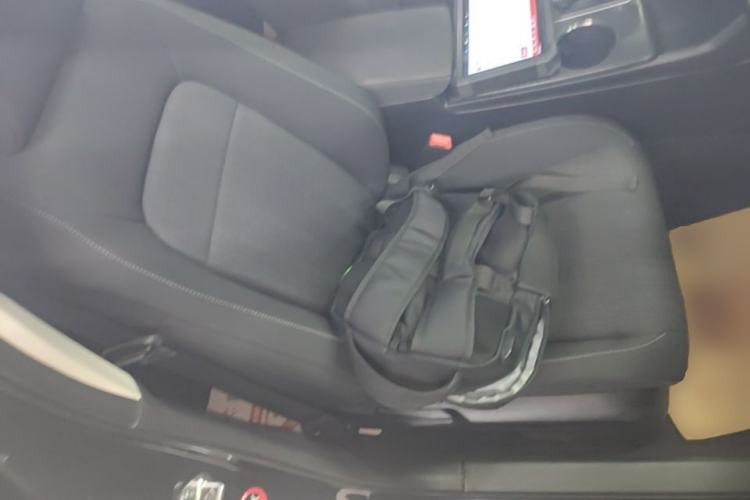 Used Honda Civic 2022 240TURBO CVT Dynamic Edition Right Front Seat