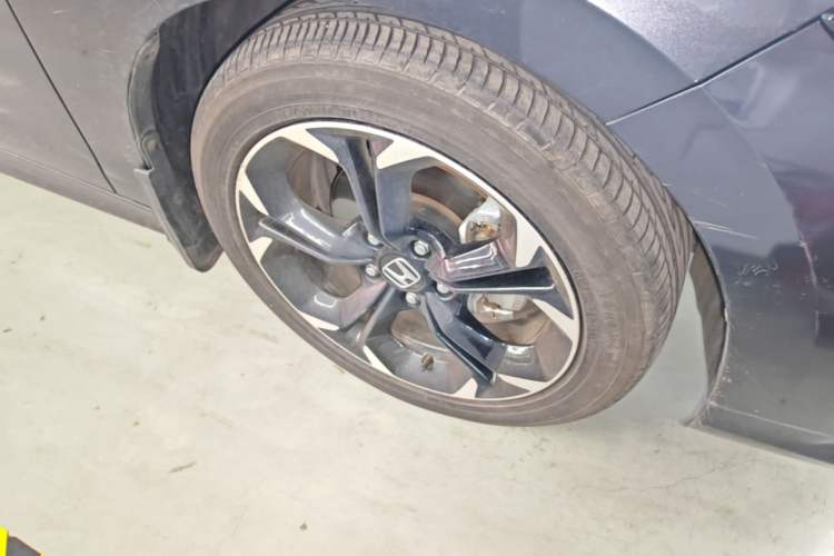 Used Honda Civic 2022 240TURBO CVT Dynamic Edition Right Front Wheel Hub