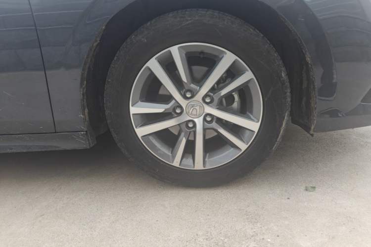 Used Honda Civic 2022 240TURBO CVT Dynamic Edition Right Front Wheel Hub