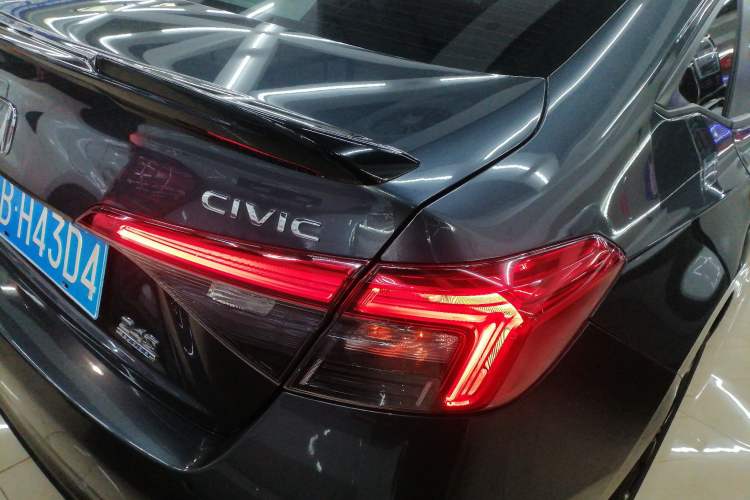 Used Honda Civic 2022 240TURBO CVT Dynamic Edition Right Rear Taillight