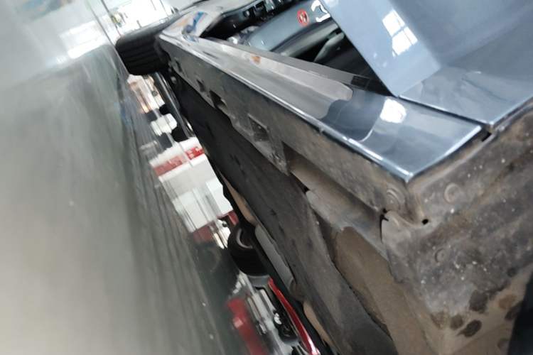 Used Honda Civic 2022 240TURBO CVT Dynamic Edition Right Side Sill