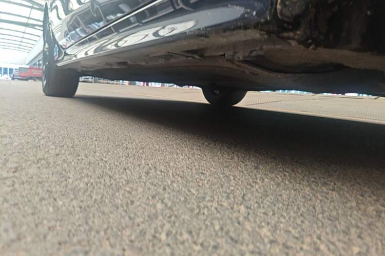 Used Honda Civic 2022 240TURBO CVT Dynamic Edition Right Side Sill