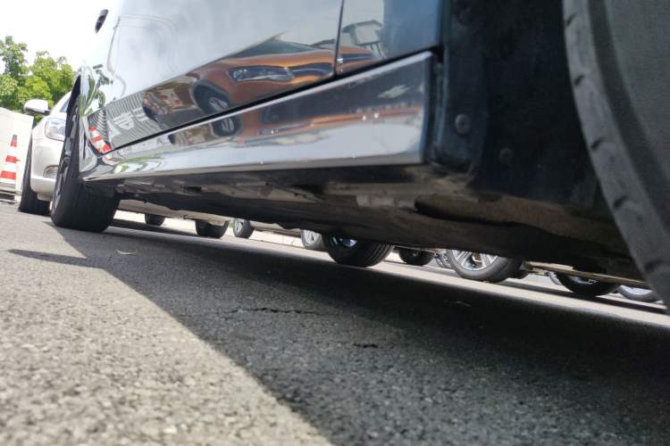 Used Honda Civic 2022 240TURBO CVT Dynamic Edition Right Side Sill