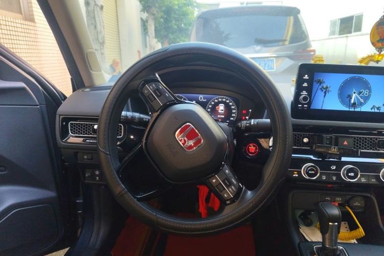 Used Honda Civic 2022 240TURBO CVT Dynamic Edition Steering Wheel