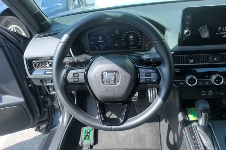 Used Honda Civic 2022 240TURBO CVT Dynamic Edition Steering Wheel