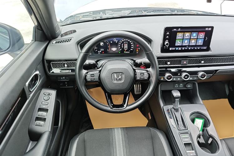 Used Honda Civic 2022 240TURBO CVT Dynamic Edition Steering Wheel