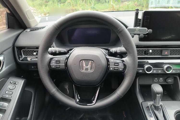 Used Honda Civic 2022 240TURBO CVT Dynamic Edition Steering Wheel