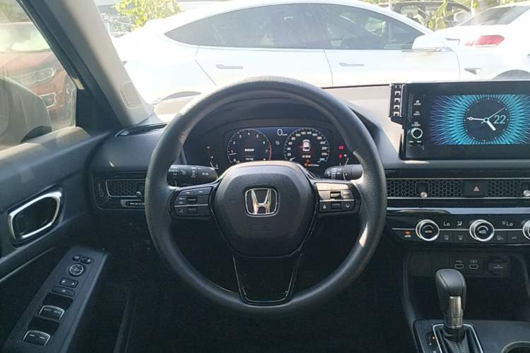 Used Honda Civic 2022 240TURBO CVT Dynamic Edition Steering Wheel