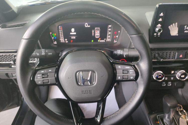Used Honda Civic 2022 240TURBO CVT Dynamic Edition Steering Wheel