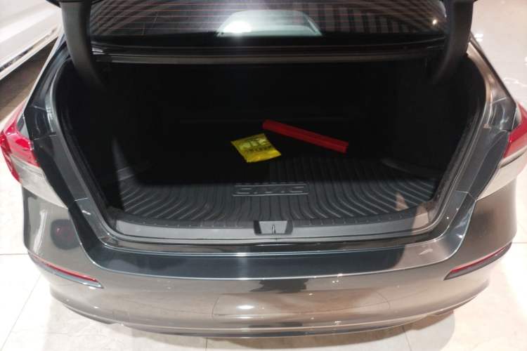 Used Honda Civic 2022 240TURBO CVT Dynamic Edition Trunk
