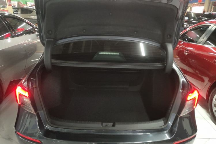 Used Honda Civic 2022 240TURBO CVT Dynamic Edition Trunk