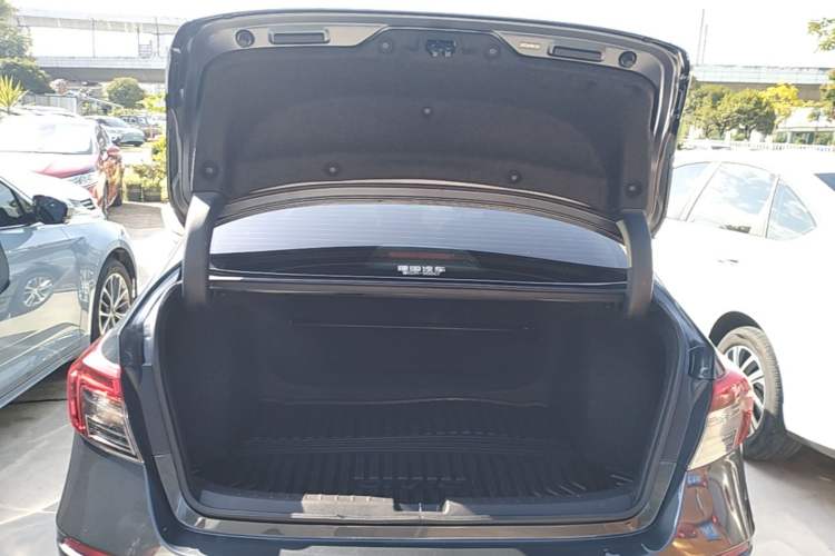 Used Honda Civic 2022 240TURBO CVT Dynamic Edition Trunk