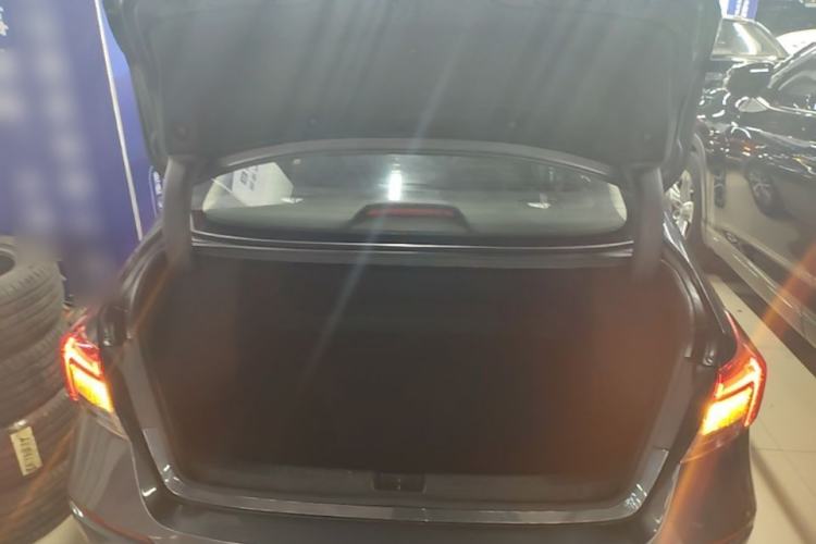 Used Honda Civic 2022 240TURBO CVT Dynamic Edition Trunk