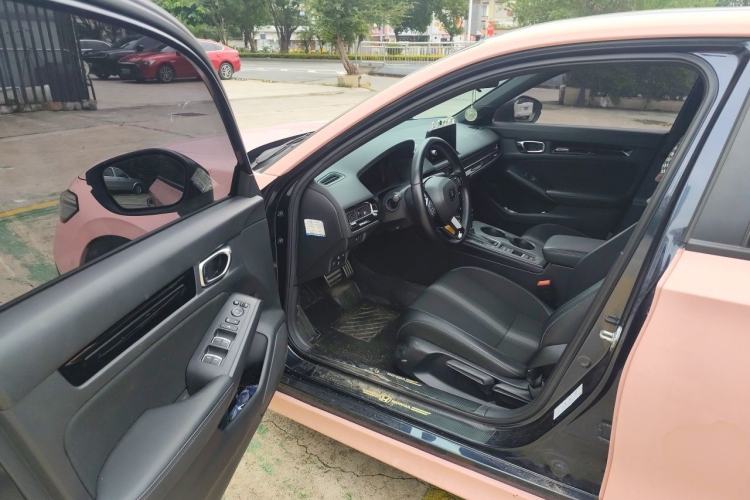 Used Honda Civic 2022 240TURBO CVT Dynamic Edition Driver Seat