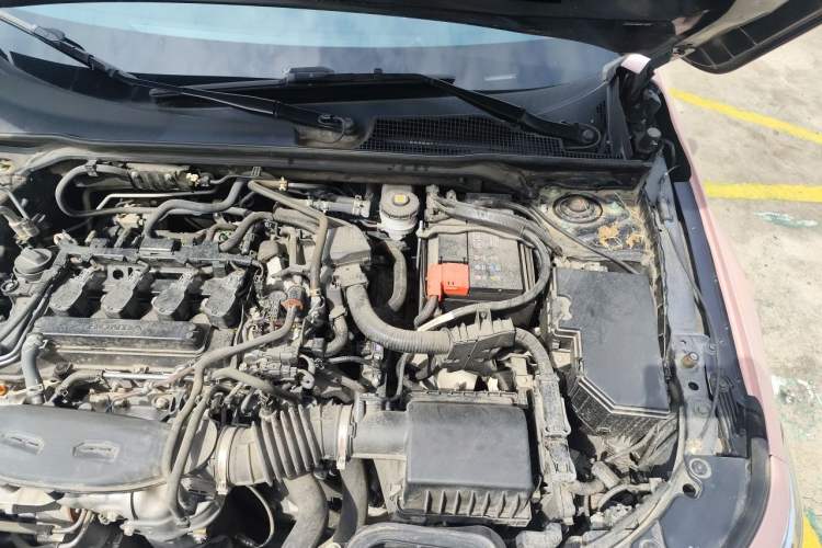 Used Honda Civic 2022 240TURBO CVT Dynamic Edition Engine Bay Left
