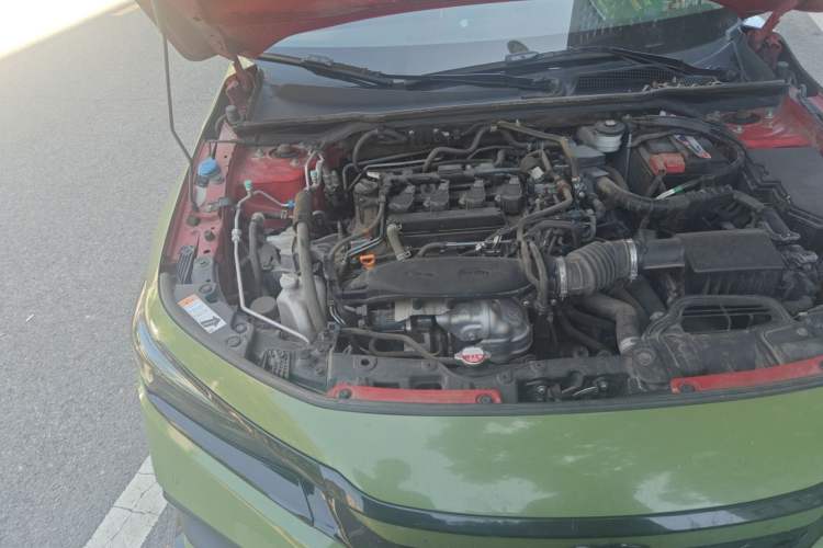 Used Honda Civic 2022 240TURBO CVT Dynamic Edition Engine Bay Right