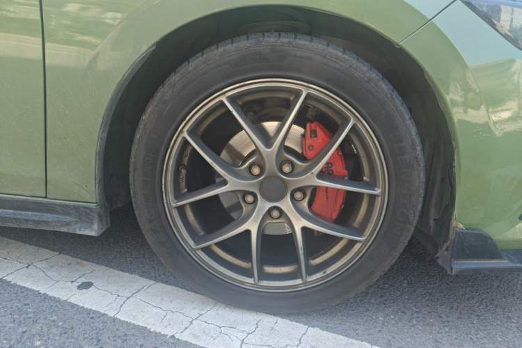 Used Honda Civic 2022 240TURBO CVT Dynamic Edition Right Front Wheel Hub