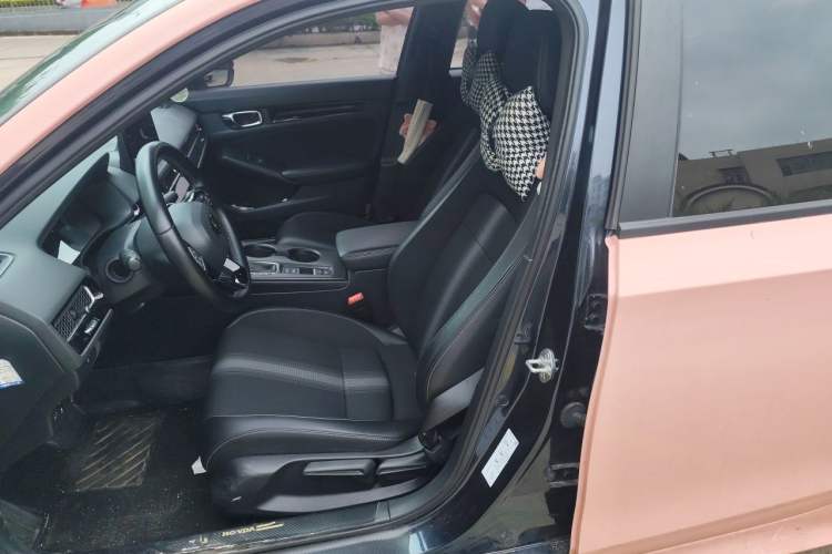Used Honda Civic 2022 240TURBO CVT Dynamic Edition Left Front Seat
