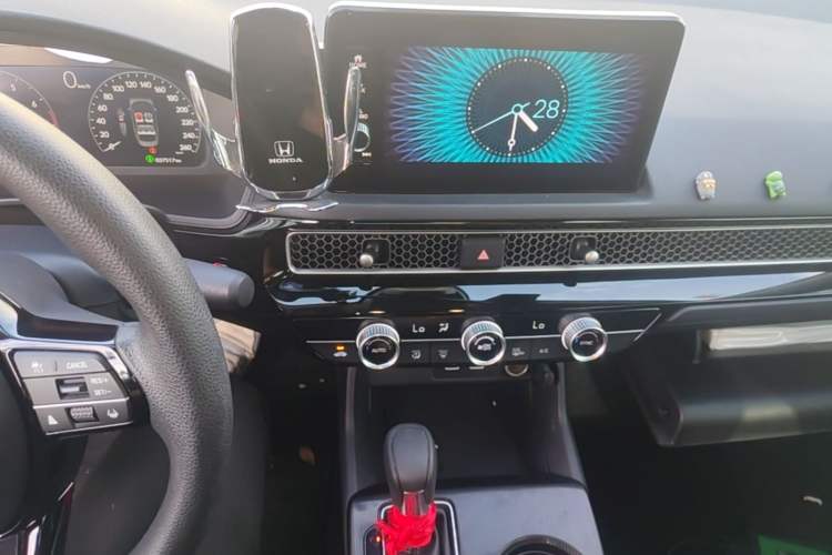 Used Honda Civic 2022 240TURBO CVT Dynamic Edition Audio And AC Panel