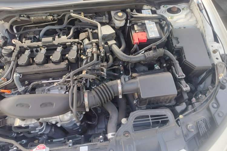 Used Honda Civic 2022 240TURBO CVT Dynamic Edition Engine Bay Left