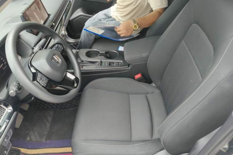 Used Honda Civic 2022 240TURBO CVT Dynamic Edition Left Front Seat