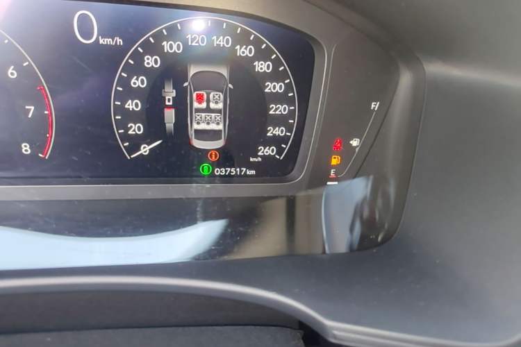 Used Honda Civic 2022 240TURBO CVT Dynamic Edition Odometer Close Up