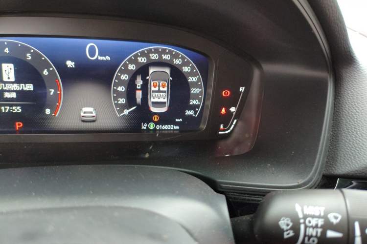 Used Honda Civic 2022 240TURBO CVT Dynamic Edition Odometer Close Up