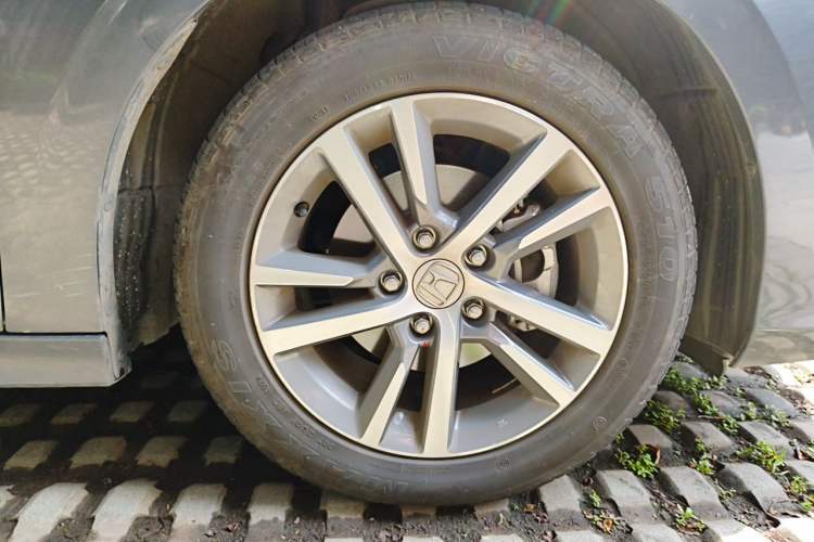 Used Honda Civic 2022 240TURBO CVT Dynamic Edition Right Front Wheel Hub