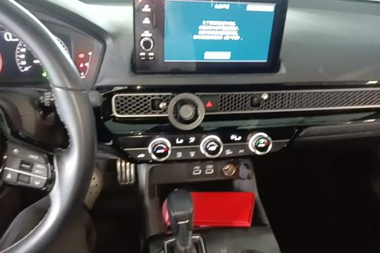 Used Honda Civic 2022 240TURBO CVT Dynamic Edition Audio And AC Panel