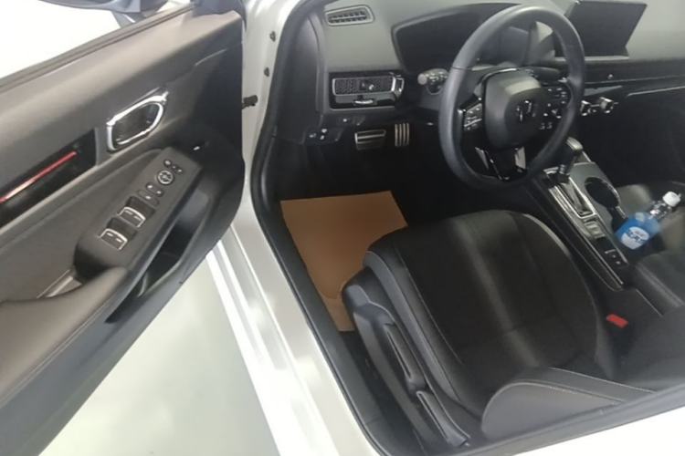 Used Honda Civic 2022 240TURBO CVT Dynamic Edition Driver Seat