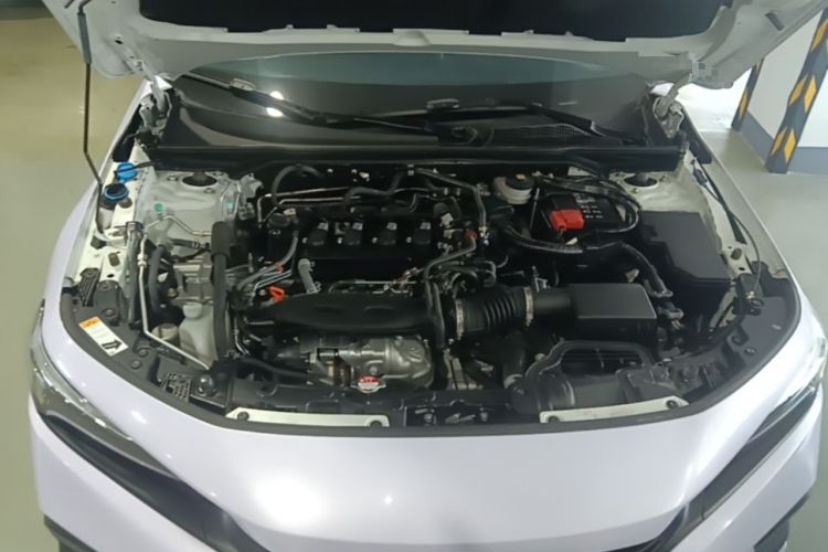 Used Honda Civic 2022 240TURBO CVT Dynamic Edition Engine Bay