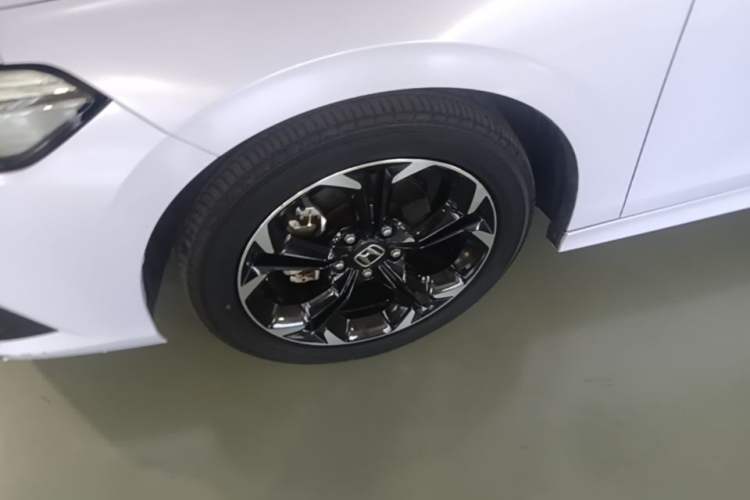 Used Honda Civic 2022 240TURBO CVT Dynamic Edition Left Front Wheel Hub