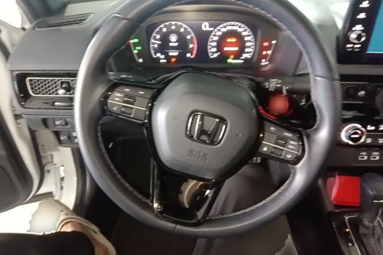 Used Honda Civic 2022 240TURBO CVT Dynamic Edition Steering Wheel