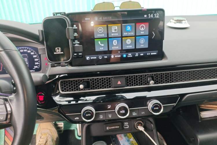 Used Honda Civic 2022 240TURBO CVT Dynamic Edition Audio And AC Panel