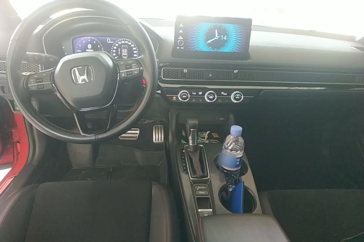 Used Honda Civic 2022 240TURBO CVT Ignition Edition Center Console